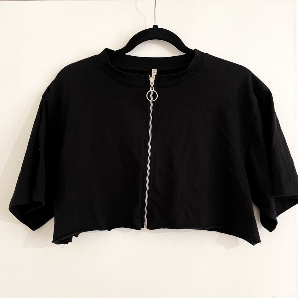 Black LF crop top